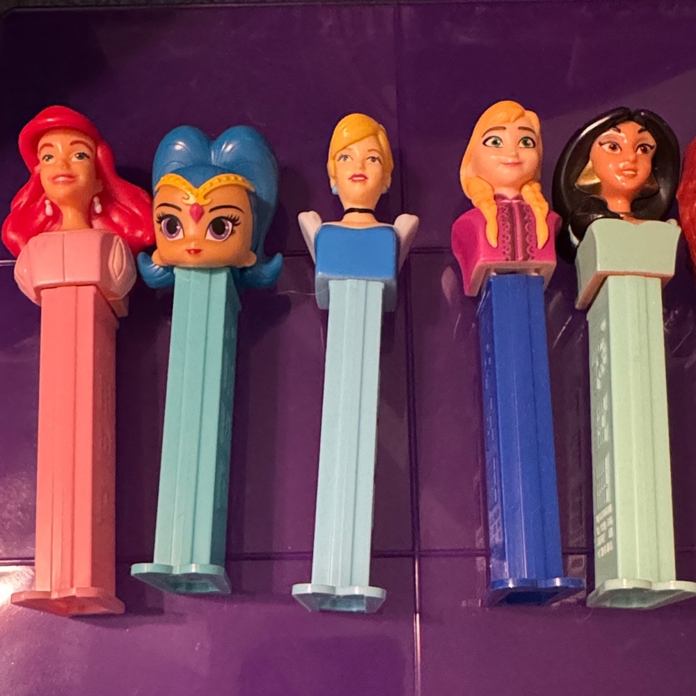 Lot of 21 Pez Candy Dispensers Disney, Santa, Rudolph, Snow White, Etc
